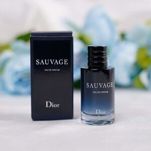Dior Sauvage MINI 10ml in Black and Blue